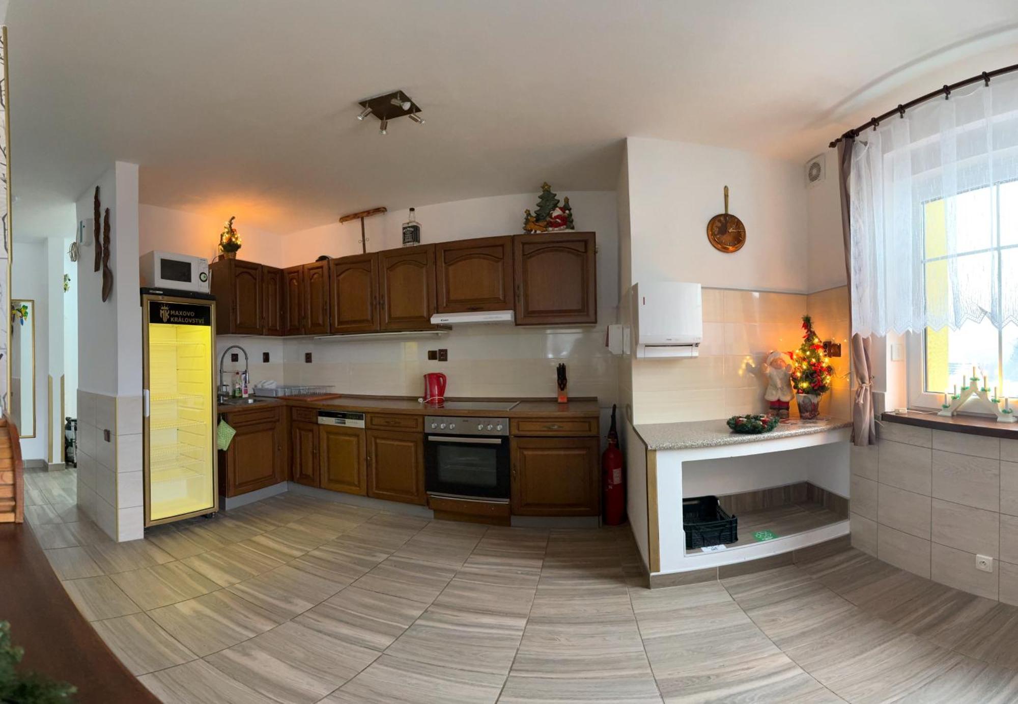 Maxovo Kralovstvi Apartment Rovensko pod Troskami Exterior photo